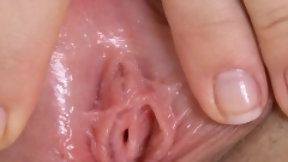 virgin video: Cute virgin spreads her pussy lips in closeup