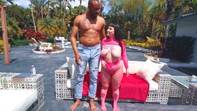 bbc video: Pocket size curvy babe takes on a massive black cock