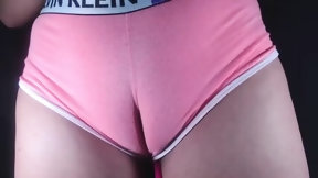 cameltoe video: Sister Shows Her Cameltoe In Closeup