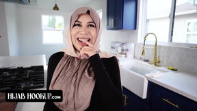 arab booty video: Curvy Hijab Wife Tokyo Lynn Can't Resist Husband's Big Dick - Tokyo lynn