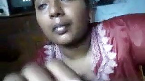 indian maid video: Satin nighty maid sucking dick