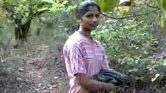 indian teen video: indian teenage babe fucking very hardly with in forest