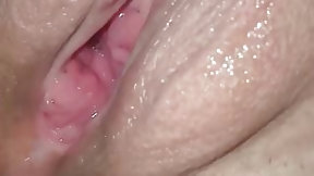 juicy video: Licking wife's juicy wet pussy