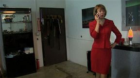 realtor video: Red Suit Real Estate Lady (Quicktime)