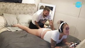 gamer girl video: Gamer girl having Her pussy eaten
