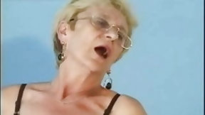 glasses video: Glasses in semen, fuck upside down. Grandma Chloe