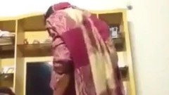 pakistani video: Pakistani aunty fuck young boy