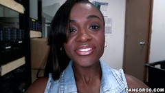 ebony mom video: Black MILF Lexxi Likes It DEEP! - hard fuck