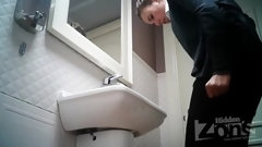 toilet video: hz wc Beautiful ass in toilet
