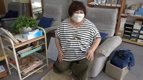 chinese massage video: Super meaty grandma has dry smelly soles massaged