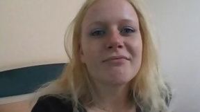 18 year old german video: Hotelbesuch von notgeiler Blondine