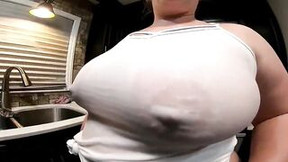 cleaner video: Huge Booty Cleaning Lady