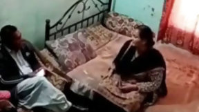 indian couple video: Desi indian couple real fucking caught viral video