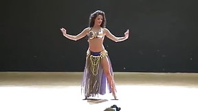dancing video: Belly Dance Performance - Nataly Hay
