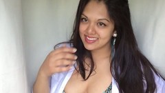 desi babe video: Curvy alluring beautiful Indian babe flashes her tits and awesome rack