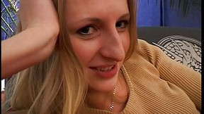 german dirty talk video: Nymphomane Blonde will ficken