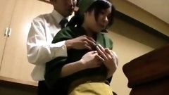 japanese teen anal sex video: Japanese teen fingered in the clinic
