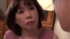 japanese mature video: Plump Asian mature slut gets her pussy penetrated well