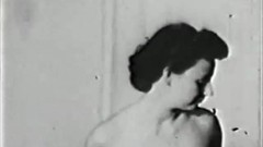 undressing video: Gentle Girl Undressing and Posing (1950s Vintage)