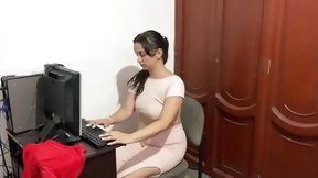 latina hot mom video: My stepsister arrived from a trip and I take advantage of going into her room so she can fuck my pussy