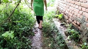 indian in public video: bestver pissing and fucking outdoor with my desi indian step mom