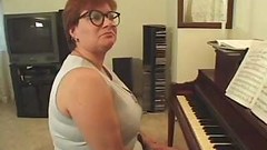 piano video: Plump piano teacher busted getting skewered with two cocks