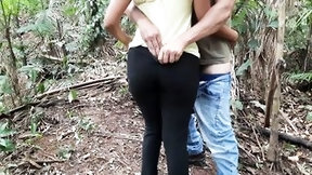 brazilian amateur video: slut in the woods sucking rolls and giving the anus