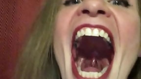 lipstick video: MAROON RED LIPS
