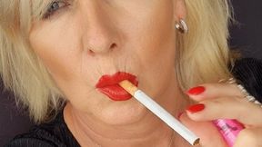 lipstick video: Smoker Mummy smoking sexy Marlboro Red 100 at the window waiting for you