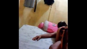 indonesian video: Indonesian babe had her pussy licked and fingered