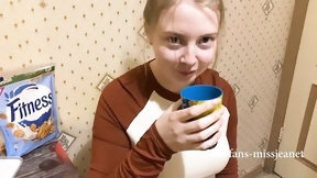 russian cum video: she sucked me right in the kitchen