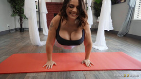 workout video: Brooklyn Springvalley in Yoga Fuckery