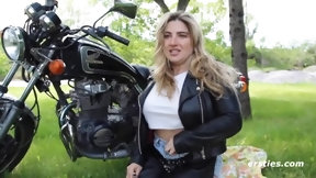 biker video: Orgasm Picnic with Biker Girl Jessica