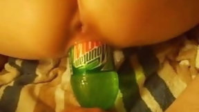 double fisting video: Extreme amateur pussy 2 litres bottle and double fist