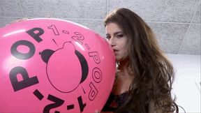 balloon video: Kamila Dominant Blow To Pop