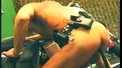 biker video: Biker Pig and a Hot muscular Cop