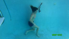 underwater video: STEPHI KAY GOES UNDERCOVER