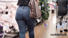 jeans video: Stunning PAWG inside Jeans