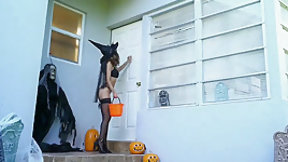 halloween video: Cecilia Lion - Cecilia Lion's Hardcore Halloween Fuck HD