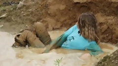 mud video: Jodie Bathes in Clay Mud!