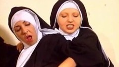 costume video: MARIA BELLUCCI: #171 Suore Depravate In Un Convento... sc.2