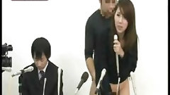 competition video: Japanese girl spreads her legs and gets naked in this contest