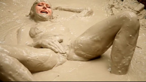 mud video: Milky-Skinned Ginger Girls Covers Her Tender Body With Mud