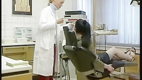 dentist video: Superbe salope percer tatouer baise avec son dentiste