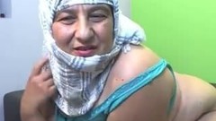 arab video: Nerdy arabe webcam