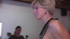 short hair video: Sexy blonde Autumn Adele boasts of her perfect body