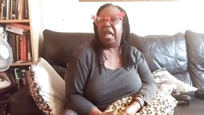 african video: AFRICAN OLD LADY WIFEY SWAPPERS!
