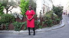 black girl video: Tiphaine, 28 years old, restaurateur in Paris!