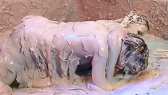 mud video: Hot bodies look hotter in mud
