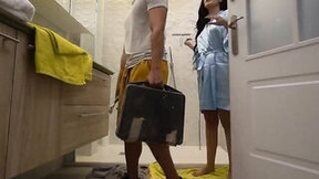spanish video: Vulgar 18 seduces the plumber and sends us the tape ;-D